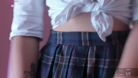 Snapshot of blue_sixx chatting on February 26, 9:36 pm blue_sixx online show from February 26, 9:36 pm