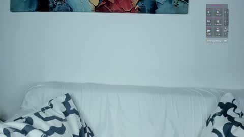 Snapshot of blueberry_____ chatting on February 15, 7:51 am Sophie online show from February 15, 7:51 am