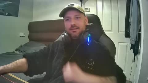 Snapshot of bluebirdflame1 chatting on February 19, 3:06 am bluebirdflame1 online show from February 19, 3:06 am