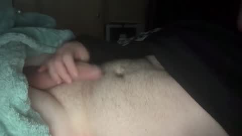 Snapshot of blueblueish chatting on November 11, 6:08 pm blueblueish online show from November 11, 6:08 pm