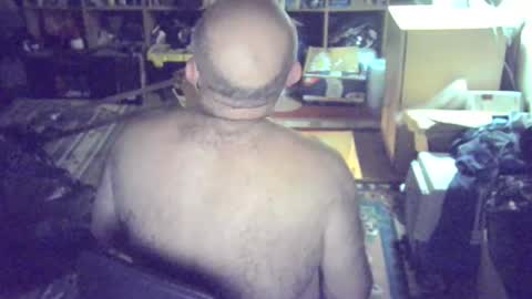 Snapshot of bluebox65 chatting on November 14, 4:38 pm bluebox65 online show from November 14, 4:38 pm