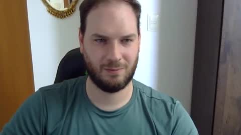 Snapshot of bluec2c chatting on November 25, 6:08 pm Blue online show from November 25, 6:08 pm