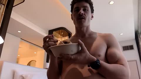 Snapshot of bluecoffee chatting on February 24, 10:14 pm bluecoffee online show from February 24, 10:14 pm