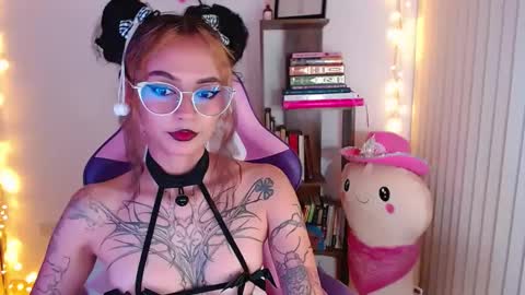 Im Abril .. Nice to meet you  thumb up me please its important  INDEPENDENT MODEL online show from September 16, 1:06 am