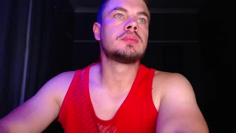 blueeyeboy0 online show from December 5, 8:00 pm