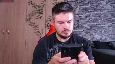 blueeyeboy0 online show from March 30, 12:06 pm