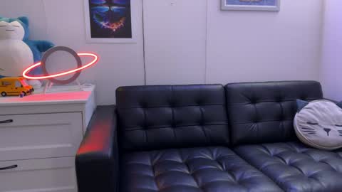 blueeyedtallguy online show from December 2, 12:09 am