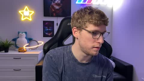 blueeyedtallguy online show from December 4, 12:52 am