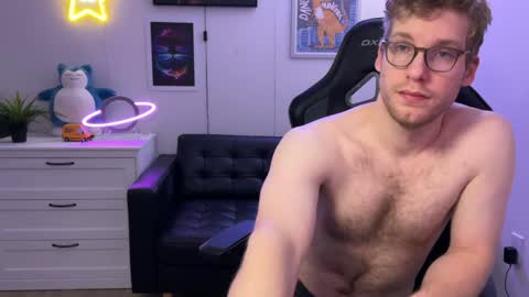 blueeyedtallguy online show from December 5, 3:48 am