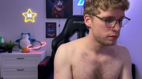 blueeyedtallguy online show from December 7, 3:04 am