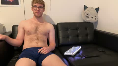 blueeyedtallguy online show from December 10, 2:59 am
