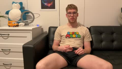 blueeyedtallguy online show from December 21, 3:14 am