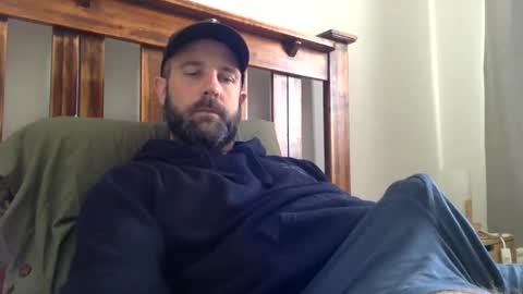 Snapshot of blueeyes705 chatting on December 4, 5:05 am blueeyes705 online show from December 4, 5:05 am