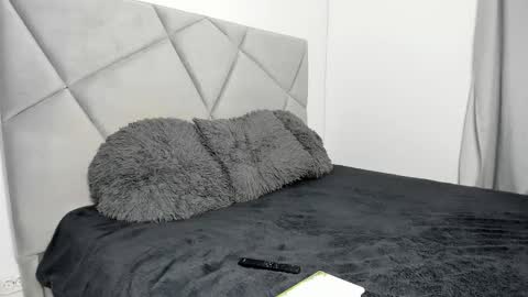 blueeyeslexxxy online show from December 14, 8:52 am