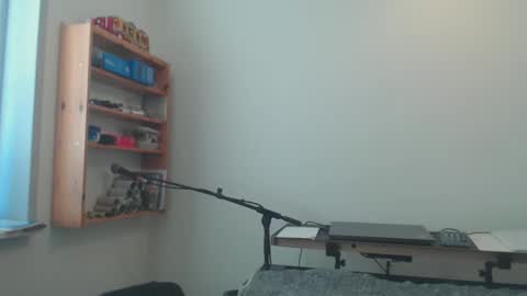 blueeyesn8 online show from February 1, 9:11 am