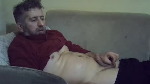 Snapshot of bluehot59 chatting on February 4, 6:17 pm blue online show from February 4, 6:17 pm