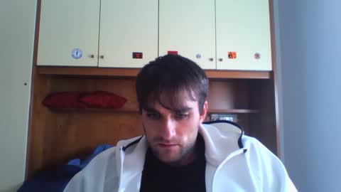 bluejoee online show from November 3, 1:01 pm