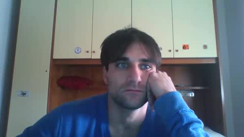 bluejoee online show from December 19, 1:51 pm