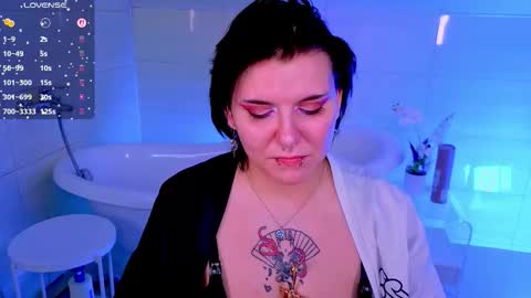 Hi my name is Lunaray online show from November 22, 10:25 am