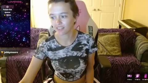 bluevixen7 online show from October 16, 12:44 am