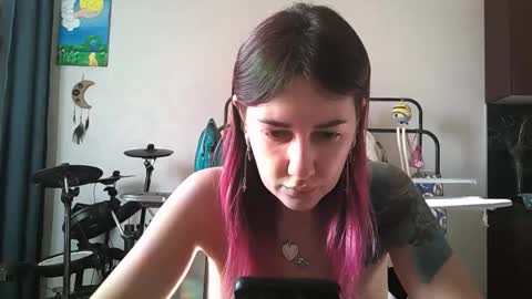 Snapshot of bluexowl chatting on September 15, 1:44 pm BlueXOwl online show from September 15, 1:44 pm