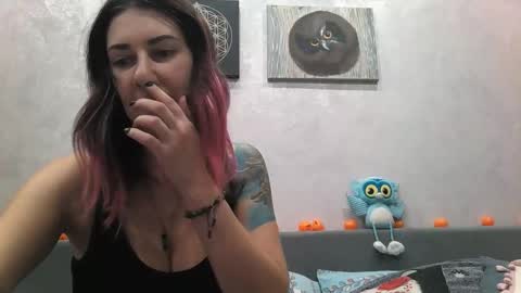 Snapshot of bluexowl chatting on November 6, 5:58 pm BlueXOwl online show from November 6, 5:58 pm