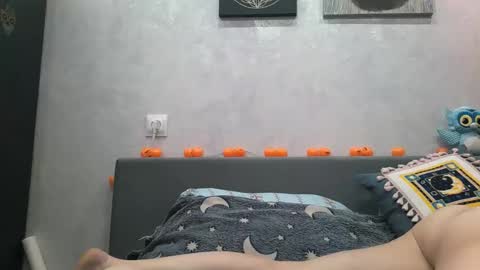 Snapshot of bluexowl chatting on November 7, 6:41 pm BlueXOwl online show from November 7, 6:41 pm