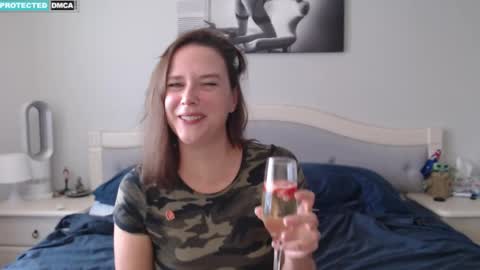 Snapshot of bluexstacey chatting on April 25, 4:15 am Stacey online show from April 25, 4:15 am