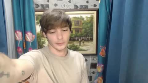 blueeyedboyisasia online show from June 6, 2:05 am