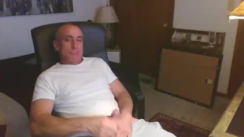 Snapshot of blueyesforyou2nit chatting on October 3, 4:53 am blueyesforyou2nit online show from October 3, 4:53 am