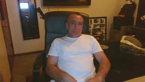 Snapshot of blueyesforyou2nit chatting on October 21, 5:41 am blueyesforyou2nit online show from October 21, 5:41 am