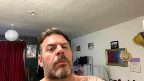 Snapshot of blueylouie8383 chatting on December 28, 2:22 am Blueyloey online show from December 28, 2:22 am