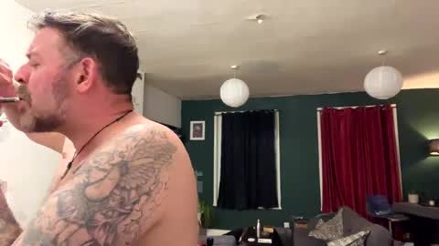 Snapshot of blueylouie8383 chatting on March 8, 5:59 am Blueyloey online show from March 8, 5:59 am