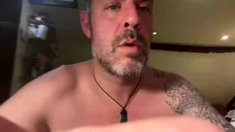 Snapshot of blueylouie8383 chatting on October 3, 3:03 am Blueyloey online show from October 3, 3:03 am