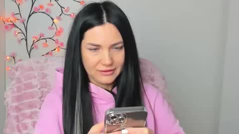 Snapshot of blum_kelly chatting on January 19, 6:17 am Kelly online show from January 19, 6:17 am