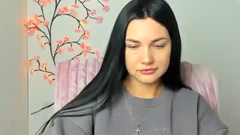 Snapshot of blum_kelly chatting on February 6, 6:51 am Kelly online show from February 6, 6:51 am