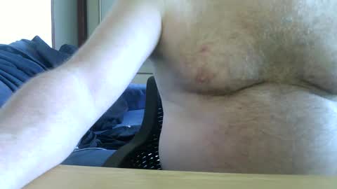 Snapshot of blundernew chatting on February 1, 9:11 am blundernew online show from February 1, 9:11 am