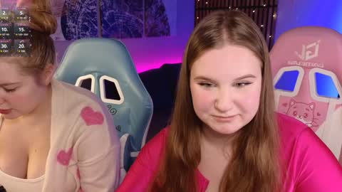 Snapshot of blush_ellie chatting on January 24, 2:30 pm Ellie3 online show from January 24, 2:30 pm