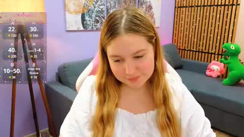 Snapshot of blush_ellie chatting on February 10, 4:36 pm Ellie3 online show from February 10, 4:36 pm