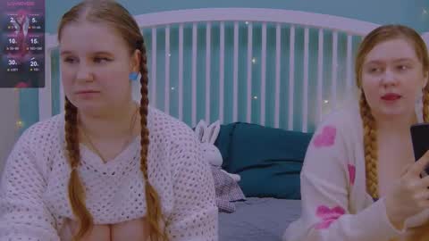 Snapshot of blush_ellie chatting on February 20, 6:24 pm Ellie3 online show from February 20, 6:24 pm