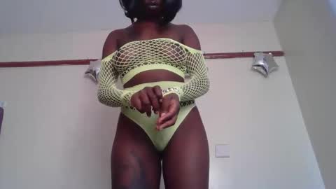 Snapshot of blushbelle chatting on December 16, 7:57 am Belle online show from December 16, 7:57 am