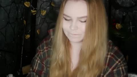 blushing_star online show from March 30, 4:08 pm