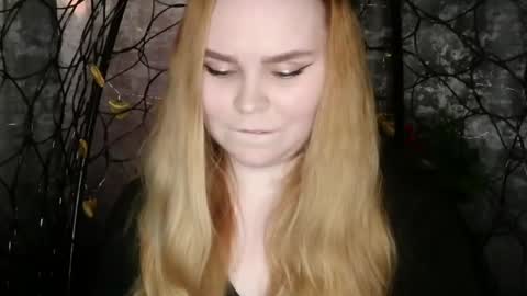 blushing_star online show from April 16, 4:08 pm