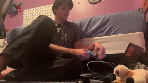 Snapshot of bluskyzz chatting on September 15, 2:11 am BluSky online show from September 15, 2:11 am