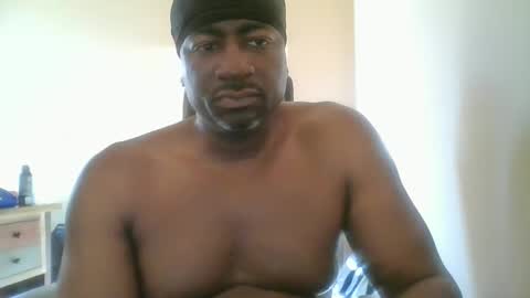 Snapshot of bluuthunder1914 chatting on December 21, 3:20 pm bluuthunder1914 online show from December 21, 3:20 pm