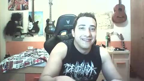 Snapshot of blys19 chatting on May 19, 8:37 pm ApeMan online show from May 19, 8:37 pm