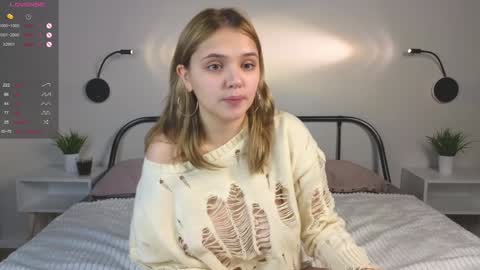 Erica online show from December 13, 7:53 pm