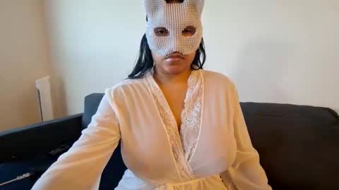 Snapshot of blzsugar chatting on November 15, 10:48 pm BlzSugar online show from November 15, 10:48 pm