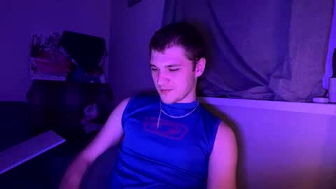 Snapshot of bob_bucks chatting on February 6, 6:33 pm bob_bucks online show from February 6, 6:33 pm