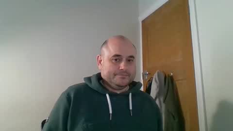 Snapshot of bobabator chatting on March 4, 3:18 pm bobabator online show from March 4, 3:18 pm